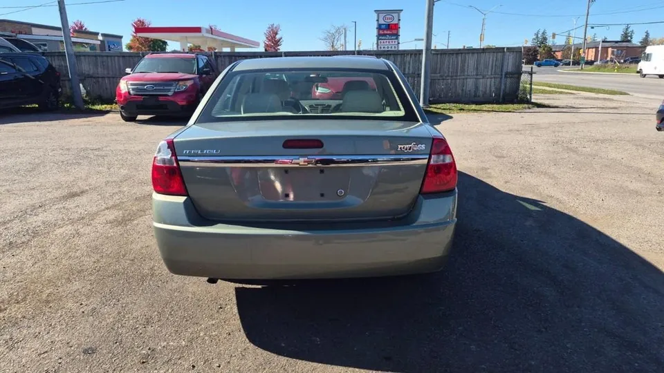 Chevrolet Malibu 2005 photo 4