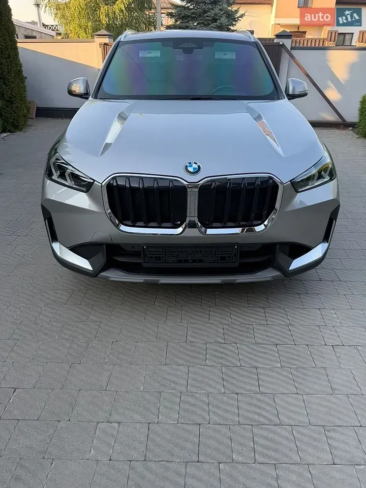 BMW X1 2023 photo 3