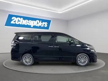 Toyota Vellfire 2012 photo 5