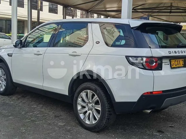 Land Rover Discovery Sport 2017 photo 2