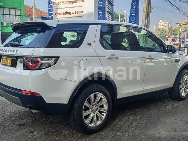 Land Rover Discovery Sport 2017 photo 3