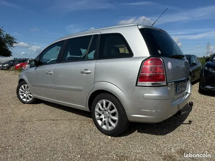 Opel Zafira 2008 photo 2