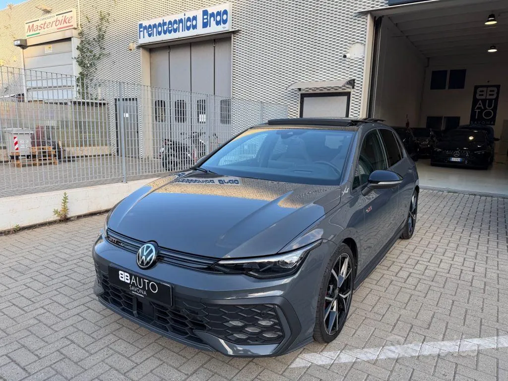Volkswagen Golf Gti 2024 photo 2