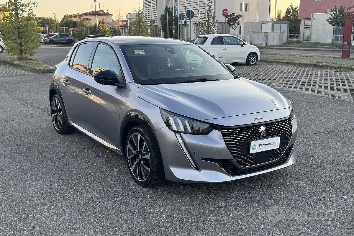 Peugeot 208 2020 photo 4