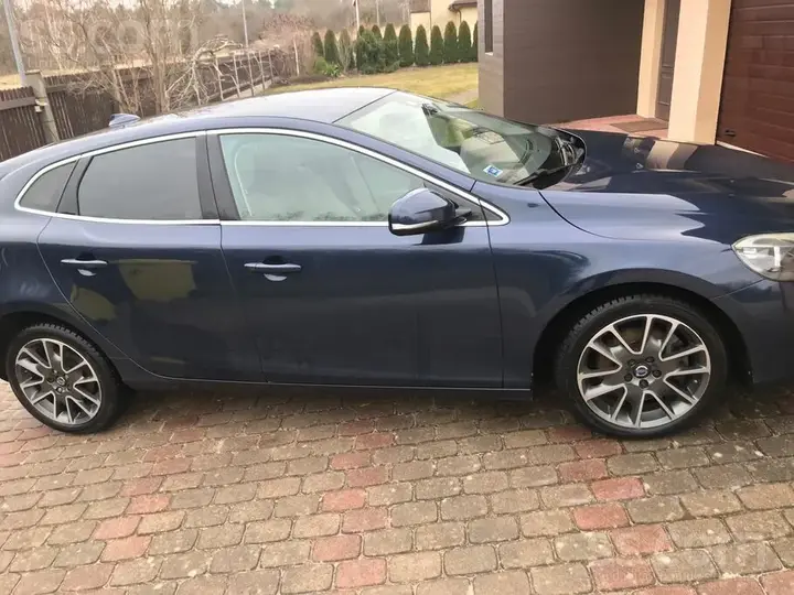 Volvo V40 2014 photo 2