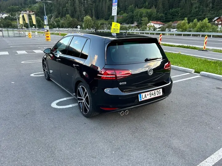 Volkswagen Golf 2015 photo 2
