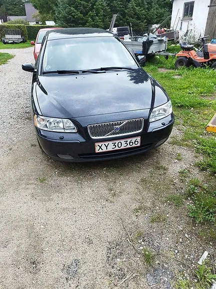 Volvo V70 2006 photo 2