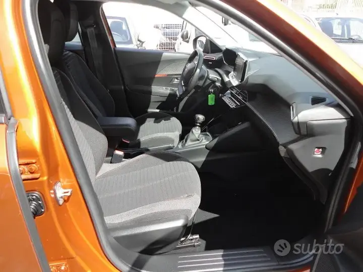 Peugeot 2008 2021 photo 4