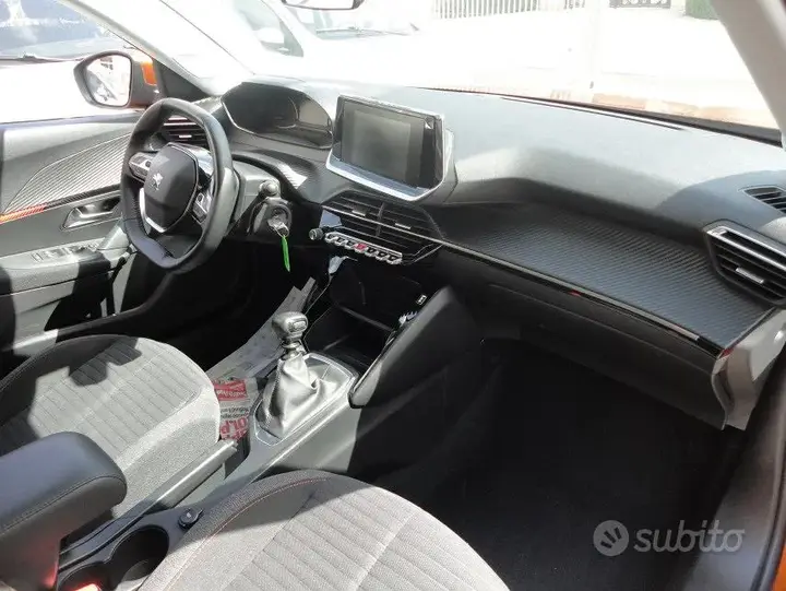 Peugeot 2008 2021 photo 5