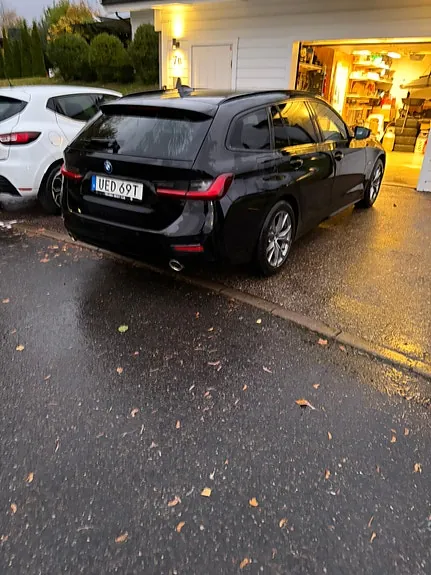 BMW 330E 2022 photo 3