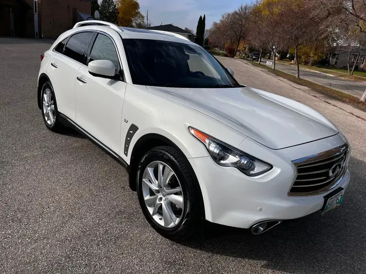 Infiniti Qx70