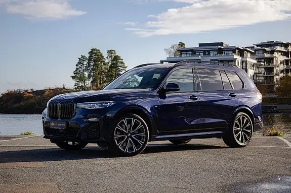 BMW X7 2022 photo 2