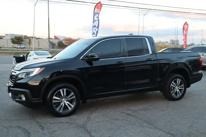 Honda Ridgeline 2017 photo 3