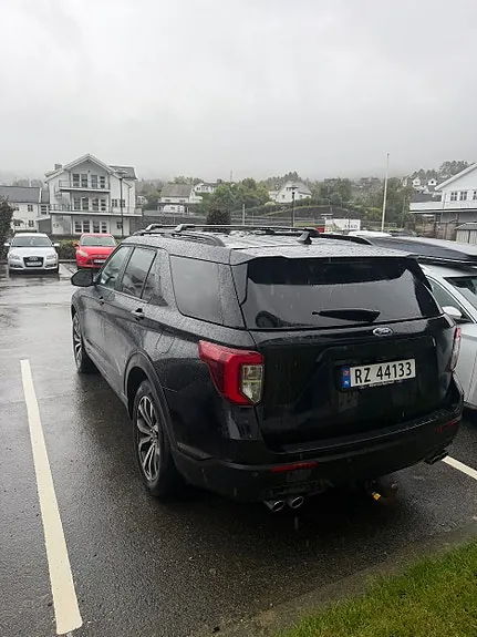 Ford Explorer 2022 photo 3