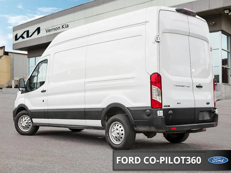 Ford Transit 2025 photo 4