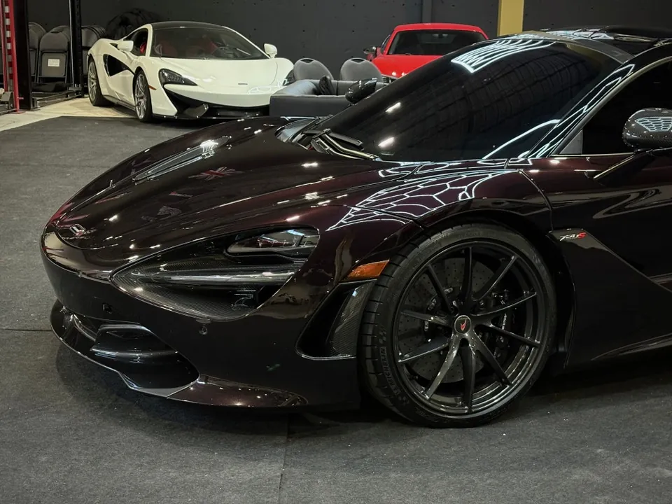 Mclaren 720S 2018 photo 2