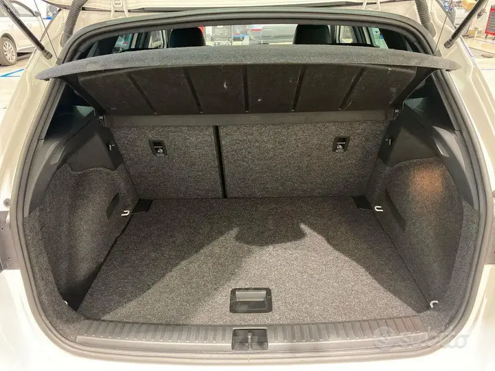 Seat Arona 2023 photo 4