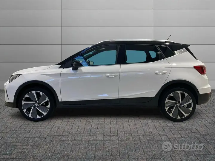 Seat Arona 2023 photo 2