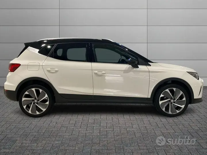 Seat Arona 2023 photo 3