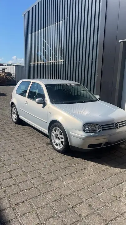 Volkswagen Golf 4
