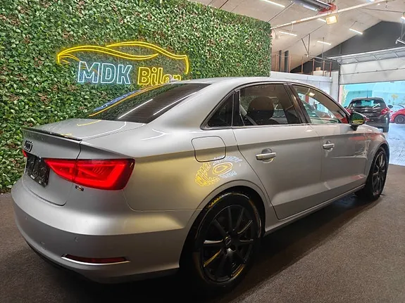Audi A3 2015 photo 4