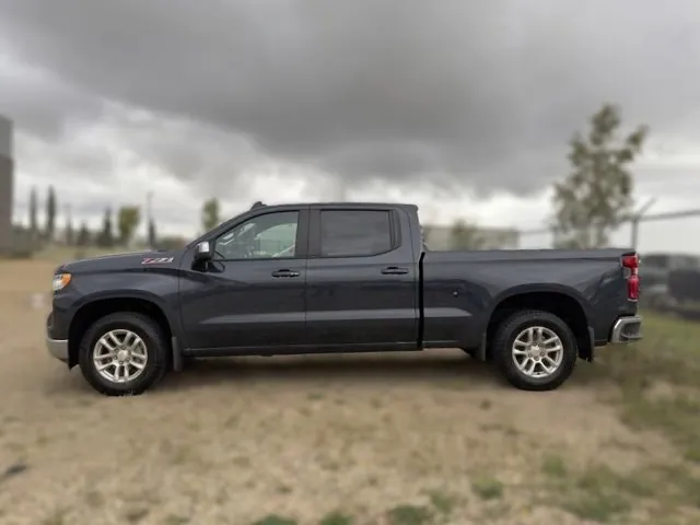 Chevrolet Silverado 1500 2023 photo 2