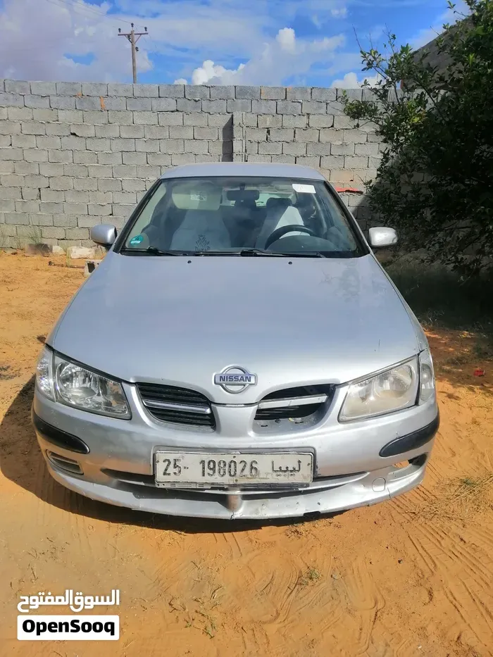 Nissan Almera