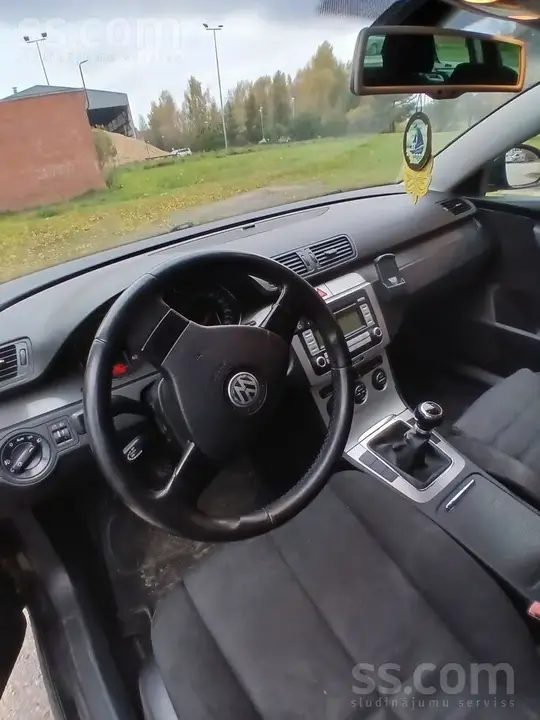 Volkswagen Passat 2006 photo 5