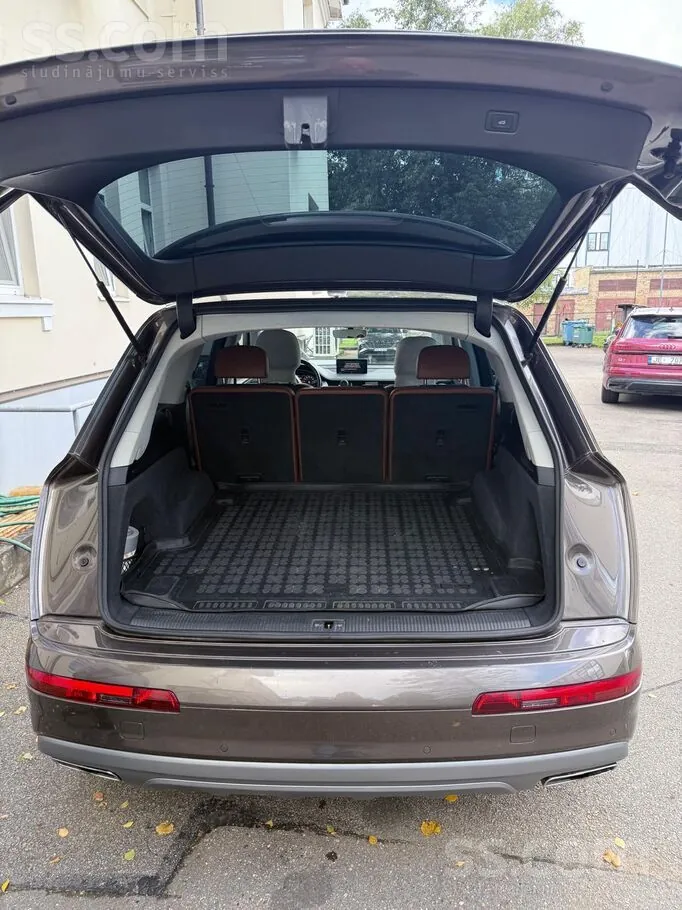 Audi Q7 2017 photo 3
