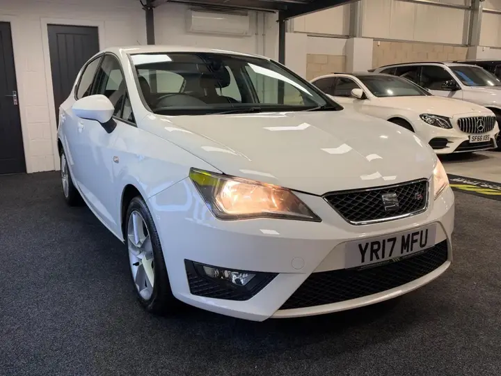 Seat Ibiza 2017 photo 2