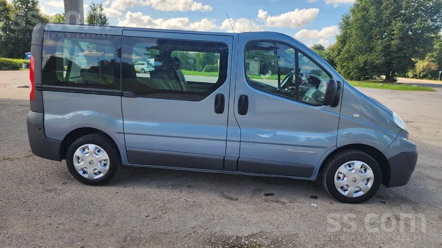 Renault Trafic 2011 photo 5