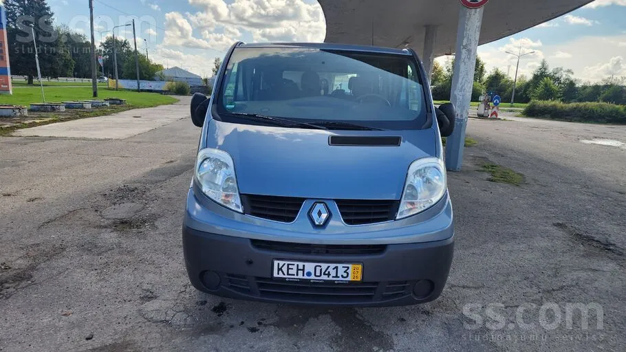 Renault Trafic 2011 photo 3