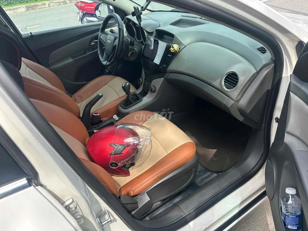 Chevrolet Cruze 2011 photo 3