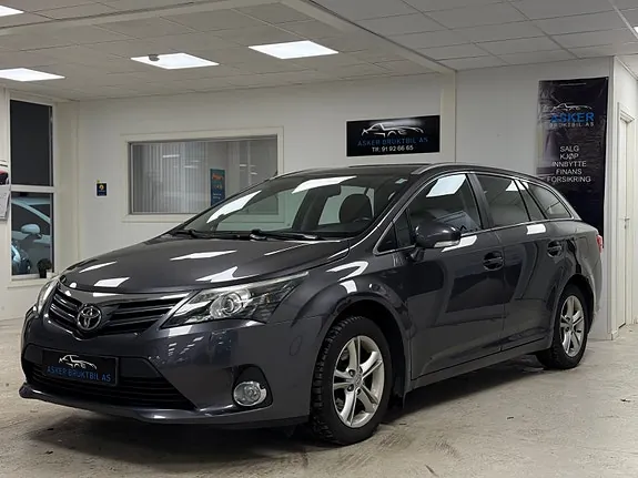 Toyota Avensis 2012 photo 5