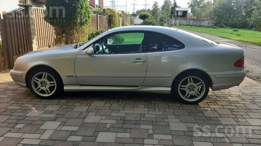 Mercedes-Benz Clk320 2002 photo 4