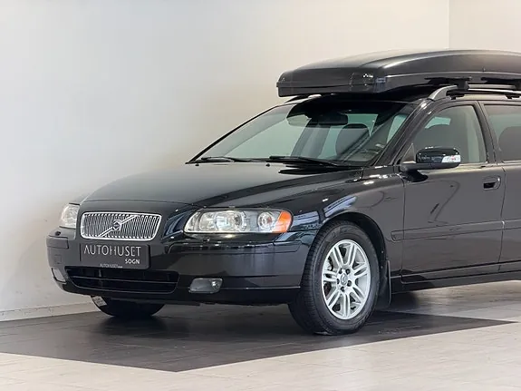 Volvo V70 2007 photo 2