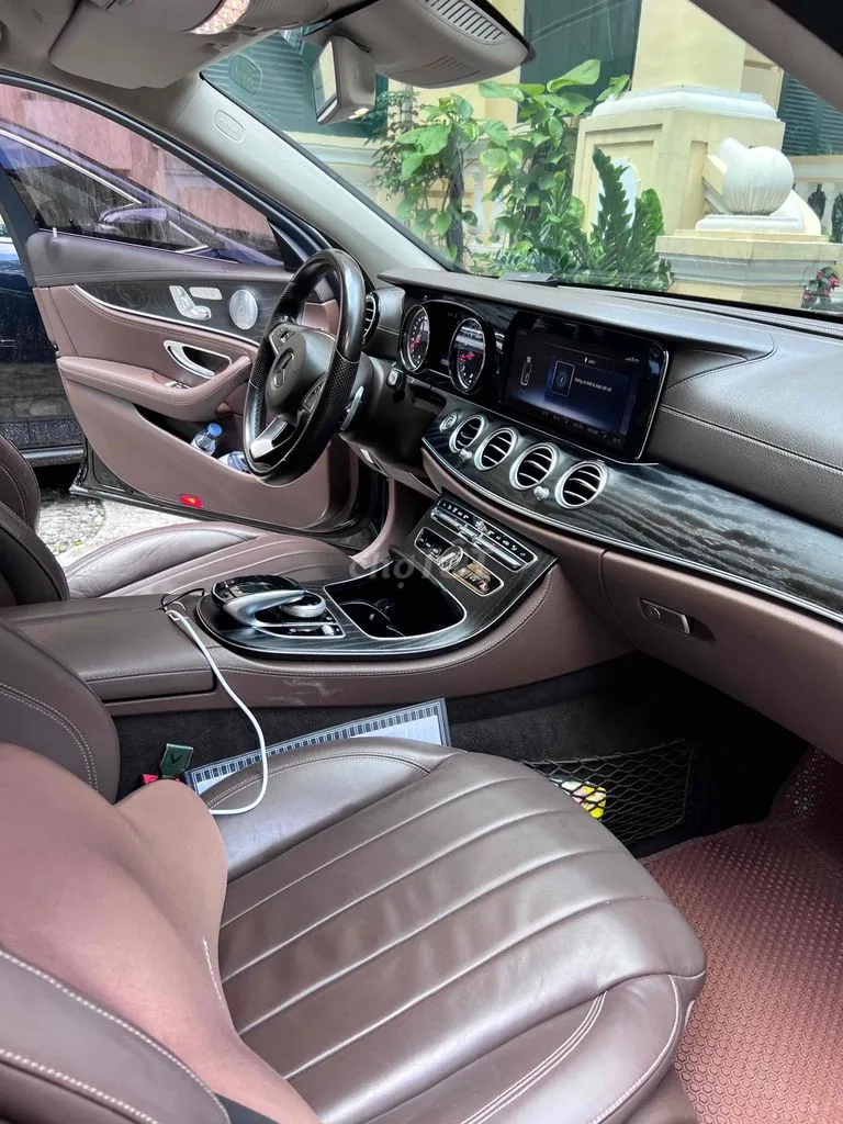 Mercedes-Benz E-Class 2018 photo 4