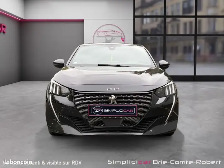 Peugeot 208 2021 photo 2