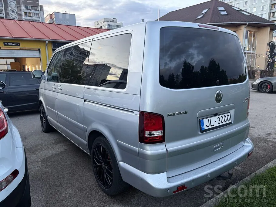 Volkswagen Multivan 2007 photo 2