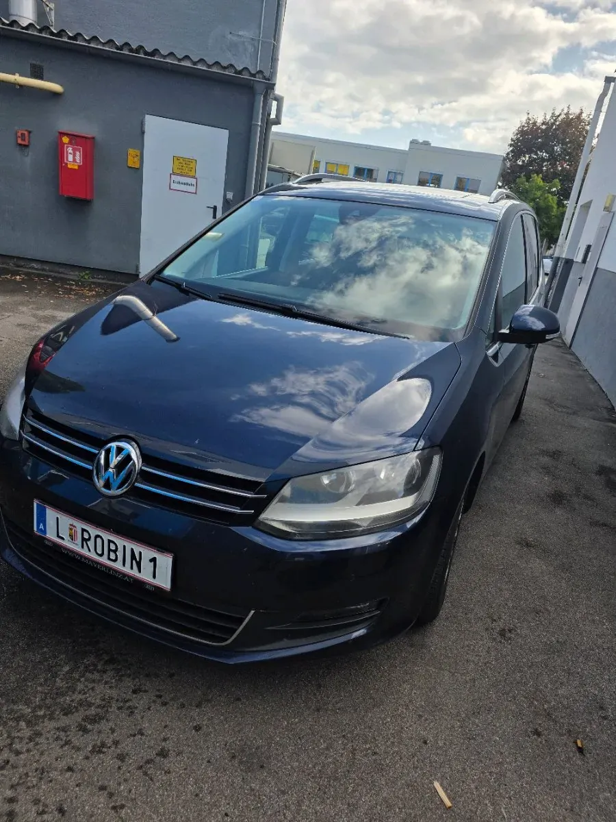 Volkswagen Sharan 2010 photo 2