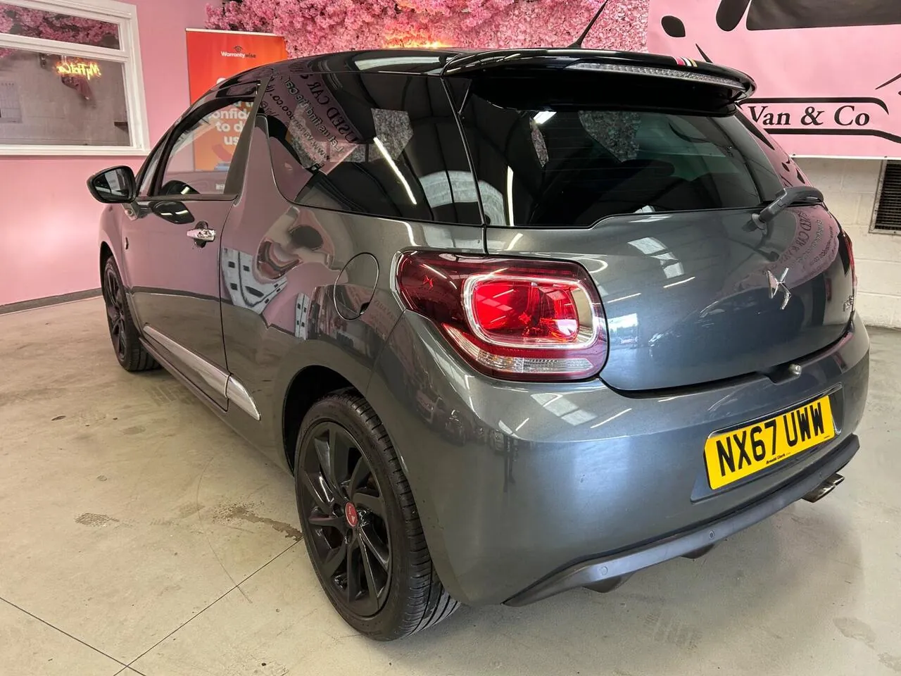 DS Automobiles Ds 3 2017 photo 2