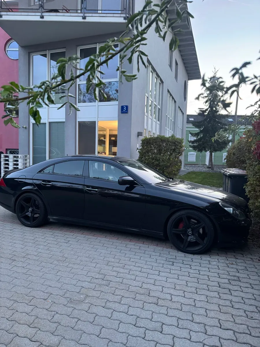 Mercedes-Benz Cls-Class