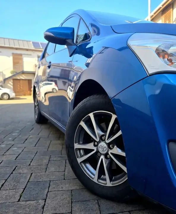 Toyota Verso 2013 photo 3