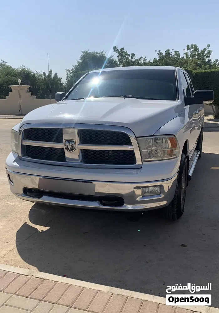Dodge Ram Big Horn 2012 photo 2