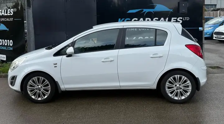 Vauxhall Corsa 2011 photo 4
