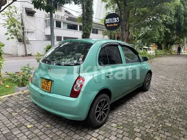 Nissan March 2007 photo 4