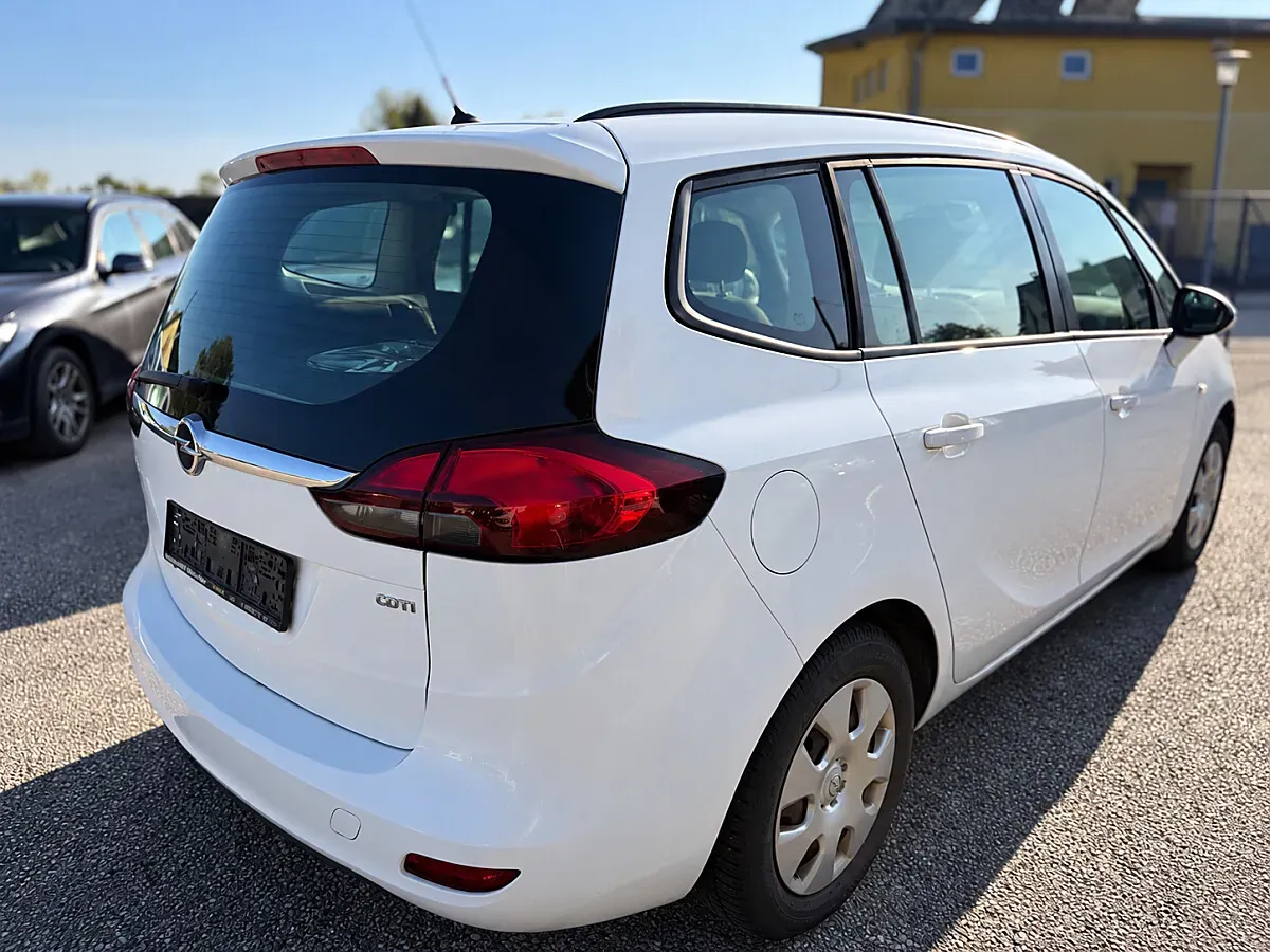 Opel Zafira Tourer 2016 photo 3