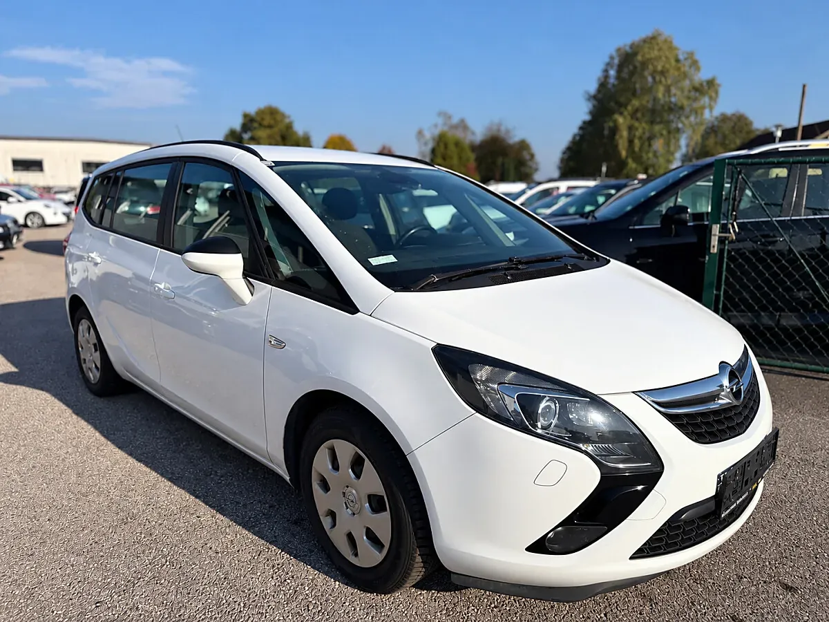 Opel Zafira Tourer 2016 photo 2