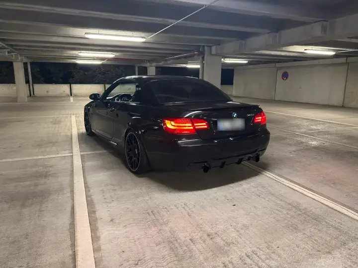 BMW E93
