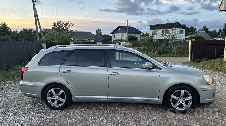 Toyota Avensis 2006 photo 5